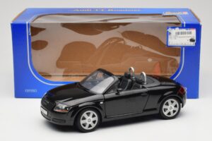 Audi TT 8N Roadster Schwarz Revell 1:18 08980 Druckguss — Bild 8 von 8