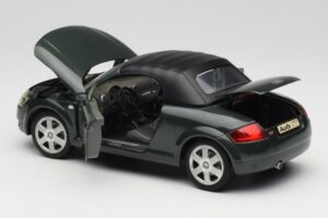 Audi TT 8N Roadster Grün Revell 1:18 8979 Druckguss — Bild 5 von 8