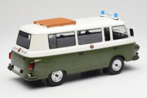 Barkas B1000 Volkspolizei MCG 1:18 MCG18009 Druckguss — Bild 3 von 6