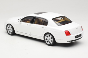 Bentley Continental Flying Spur Weiß Minichamps 1:18 100139461 Druckguss — Bild 7 von 8