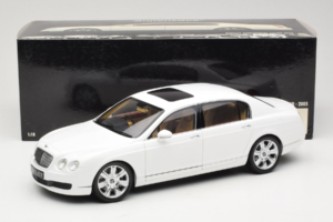 Bentley Continental Flying Spur Weiß Minichamps 1:18 100139461 Druckguss — Bild 8 von 8