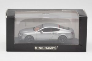 Bentley Continental GT Grau Mit Schwarzen Felgen Minichamps 1:43 BENTLEY001 Druckguss — Bild 4 von 4