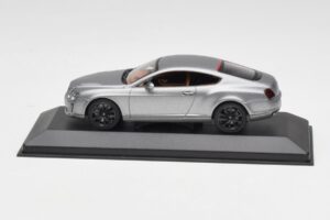 Bentley Continental GT Grau Mit Schwarzen Felgen Minichamps 1:43 BENTLEY001 Druckguss