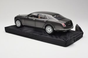Bentley Mulsanne Brodgar Metallic Minichamps 1:18 BL843 Druckguss — Bild 7 von 8
