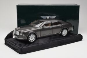 Bentley Mulsanne Brodgar Metallic Minichamps 1:18 BL843 Druckguss — Bild 8 von 8