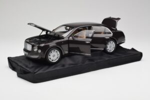 Bentley Mulsanne Burnt Oak Minichamps 1:18 100139905 Druckguss — Bild 2 von 8