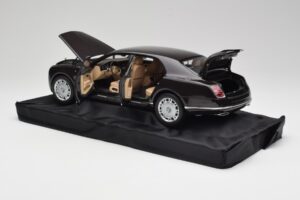 Bentley Mulsanne Burnt Oak Minichamps 1:18 100139905 Druckguss — Bild 5 von 8