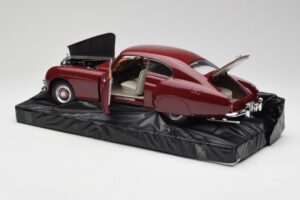 Bentley R-Type Continental Tudor Rot Minichamps 1:18 100139421 Druckguss — Bild 5 von 8