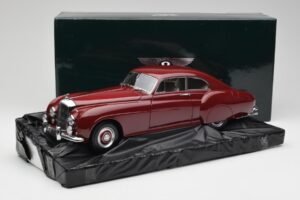 Bentley R-Type Continental Tudor Rot Minichamps 1:18 100139421 Druckguss — Bild 8 von 8