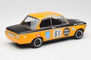 BMW 1600-2 BMW Alpina #61 R. Herzog / N. Lauda DNF 6 Hours Nurburgring 1970 Minichamps 1:18 155702661 Druckguss — Bild 2 von 6