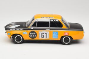 BMW 1600-2 BMW Alpina #61 R. Herzog / N. Lauda DNF 6 Hours Nurburgring 1970 Minichamps 1:18 155702661 Druckguss — Bild 3 von 6