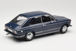 BMW 1600 Touring Blau Minichamps 1:18 80430145823 Druckguss — Bild 3 von 8