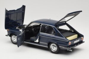 BMW 1600 Touring Blau Minichamps 1:18 80430145823 Druckguss — Bild 5 von 8
