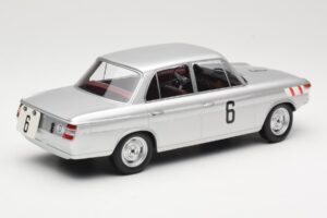 BMW 1800 TiSA #6 J. Munaron / K. Eppelein 24 Hours of Spa 1965 Minichamps 1:18 155652906 Druckguss — Bild 2 von 6