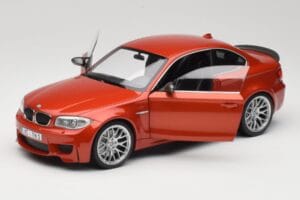 BMW 1M Coupe E82 Sakhir Orange Metallic Minichamps 1:18 110020020 Druckguss — Bild 2 von 8