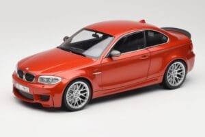 BMW 1M Coupe E82 Sakhir Orange Metallic Minichamps 1:18 110020020 Druckguss