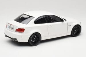 BMW 1M Coupe E82 Weiß Minichamps 1:18 110020022 Druckguss — Bild 3 von 8