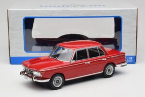 BMW 2000 121 Rot MCG 1:18 MCG18543 Druckguss — Bild 6 von 6