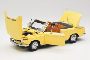 BMW 2002 Cabriolet Hellgrün Minichamps 1:18 80430145820 Druckguss — Bild 2 von 8