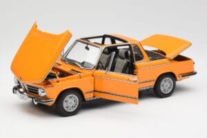 BMW 2002 E10 Cabriolet Colorado Orange AUTOart 1:18 80430300713 Druckguss — Bild 2 von 8