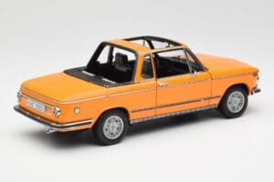 BMW 2002 E10 Cabriolet Colorado Orange AUTOart 1:18 80430300713 Druckguss — Bild 3 von 8