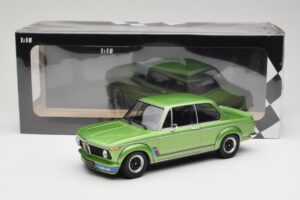 BMW 2002 Turbo Green Metallic Minichamps 1:18 155026206 Druckguss — Bild 6 von 6