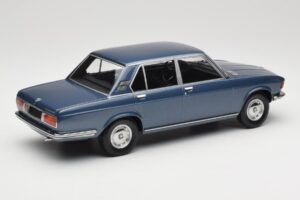 BMW 2500 E3 Blue Metallic Minichamps 1:18 155029200 Druckguss — Bild 2 von 6
