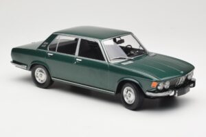 BMW 2500 E3 Green Metallic Minichamps 1:18 155029201 Druckguss — Bild 4 von 6