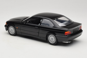 BMW 3 Series E36 Coupe Schwarz UT Models 1:18 BMW009 Druckguss — Bild 7 von 8