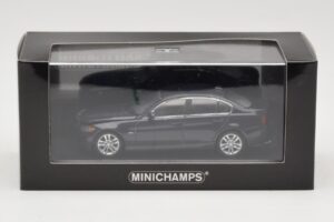 BMW 3 Series E90 Dark Blue Metallic Minichamps 1:43 80420392151-R Druckguss — Bild 5 von 5