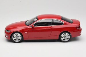 BMW 3 Series E92 Rot Kyosho 1:18 80430407219 Druckguss — Bild 4 von 8