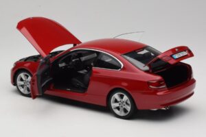 BMW 3 Series E92 Rot Kyosho 1:18 80430407219 Druckguss — Bild 5 von 8