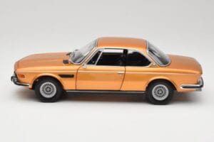 BMW 3.0 CSi E9 Gold Metallic Minichamps 1:18 180029027 Druckguss — Bild 4 von 8