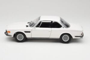 BMW 3.0 CSi E9 Weiß Minichamps 1:18 180029026 Druckguss — Bild 4 von 8