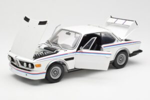 BMW 3.0 CSL E9 Mit Spoiler-Set Weiß Minichamps 1:18 180029021 Druckguss — Bild 2 von 8