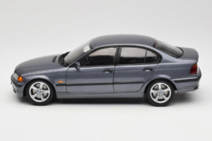 BMW 318i E46 Grey Metallic Händler Edition UT Models 1:18 80430028459 Druckguss — Bild 4 von 8