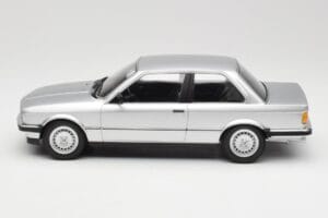BMW 323i E21 Silber Minichamps 1:18 155026001 Druckguss — Bild 3 von 6
