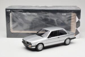 BMW 323i E21 Silber Minichamps 1:18 155026001 Druckguss — Bild 6 von 6