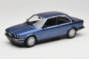 BMW 323i E30 Blue Metallic Minichamps 1:18 155026002 Druckguss