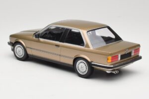 BMW 323i E30 Brown Metallic Minichamps 1:18 155026004 Druckguss — Bild 5 von 6