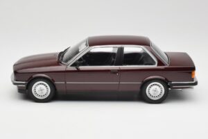 BMW 323i E30 Dark Red Metallic Minichamps 1:18 155026007 Druckguss — Bild 3 von 6