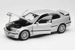 BMW 330i E46 Silber UT 1:18 80430302328 Druckguss — Bild 2 von 8