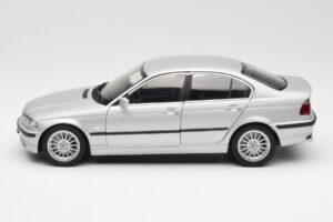BMW 330i E46 Silber UT 1:18 80430302328 Druckguss — Bild 4 von 8