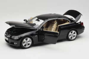 BMW 335i E93 Cabriolet Sapphire Black Kyosho 1:18 80430413375 Druckguss — Bild 2 von 10