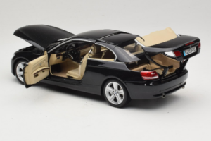 BMW 335i E93 Cabriolet Sapphire Black Kyosho 1:18 80430413375 Druckguss — Bild 6 von 10