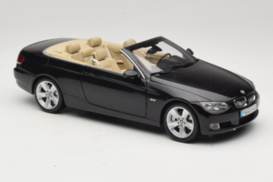 BMW 335i E93 Cabriolet Sapphire Black Kyosho 1:18 80430413375 Druckguss — Bild 8 von 10