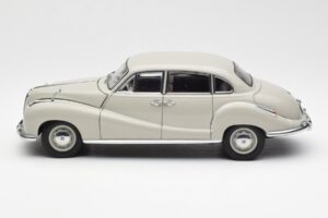 BMW 501 Cortina Grau AUTOart 1:18 80430393098 Druckguss — Bild 4 von 8