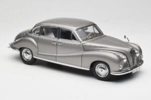 BMW 502 2.6 Luxus Silver Beige Metallic AUTOart 1:18 70591 Druckguss — Bild 6 von 8