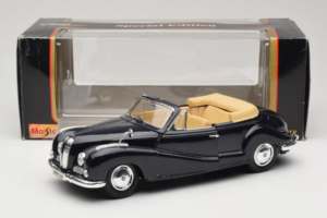 BMW 502 Cabriolet Schwarz Maisto 1:18 31817 Druckguss — Bild 8 von 8