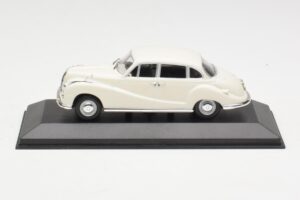 BMW 502 V8 Weiß Minichamps 1:43 430022400 Druckguss
